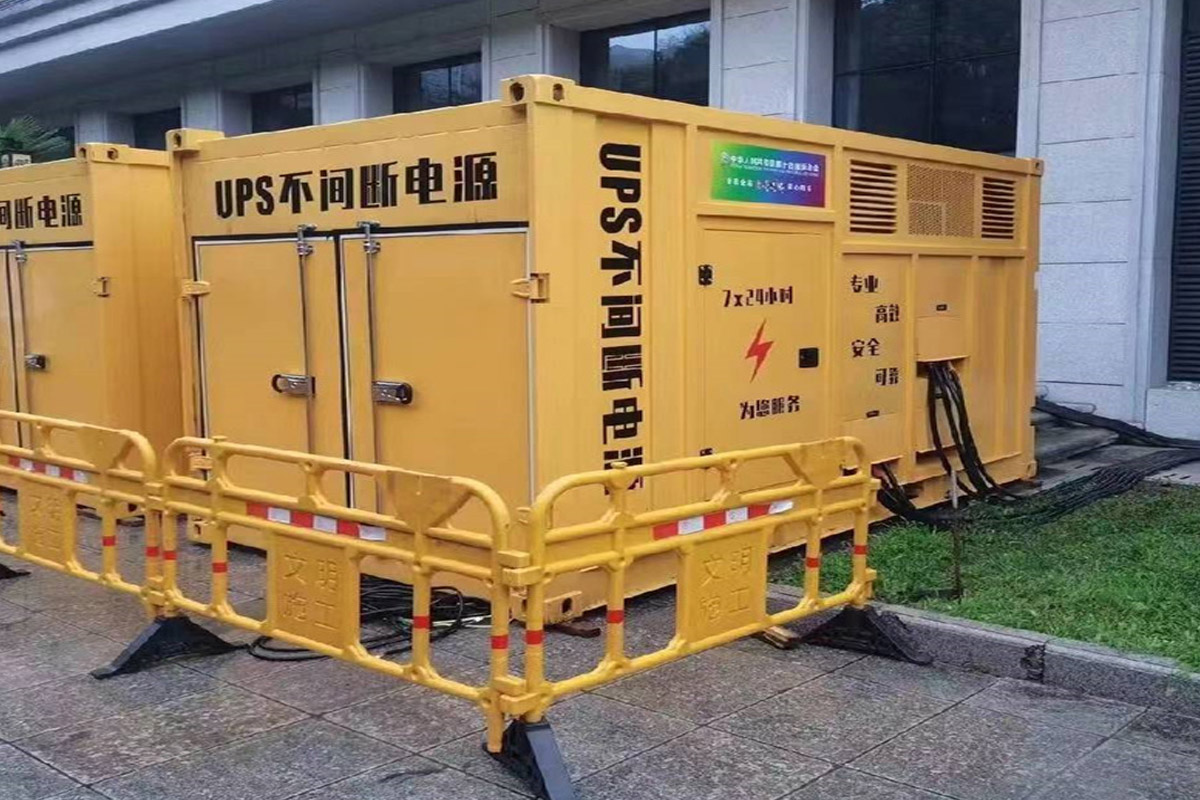芒康发电机租赁施工现场